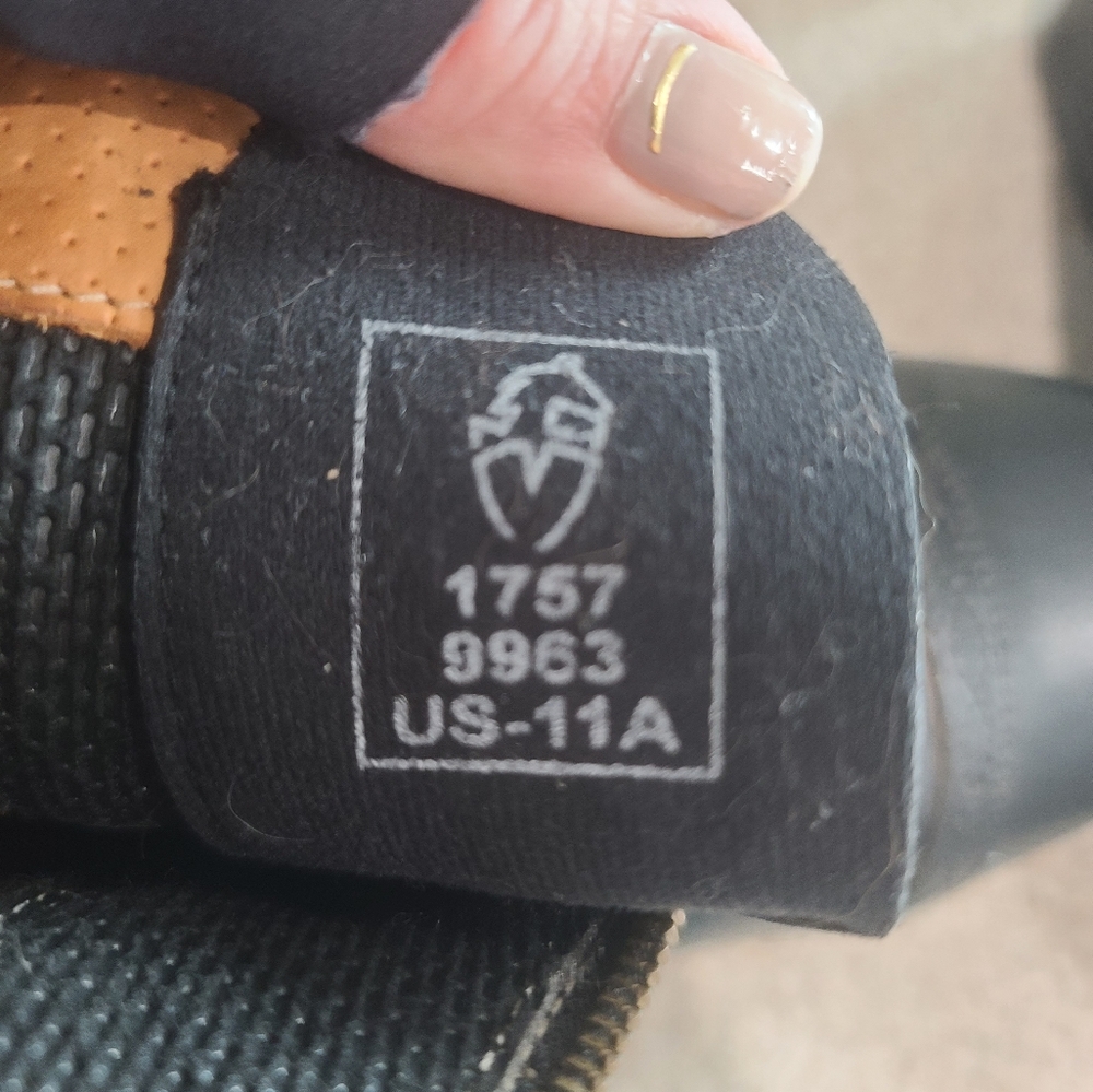 Equestrian boots